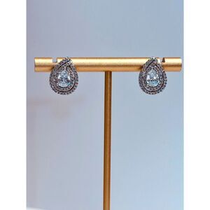 Sterling Silver Teardrop CZ Stud Earrinngs